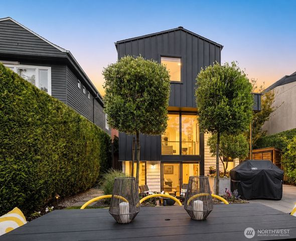 2015 42nd Avenue E, Seattle, WA 98112