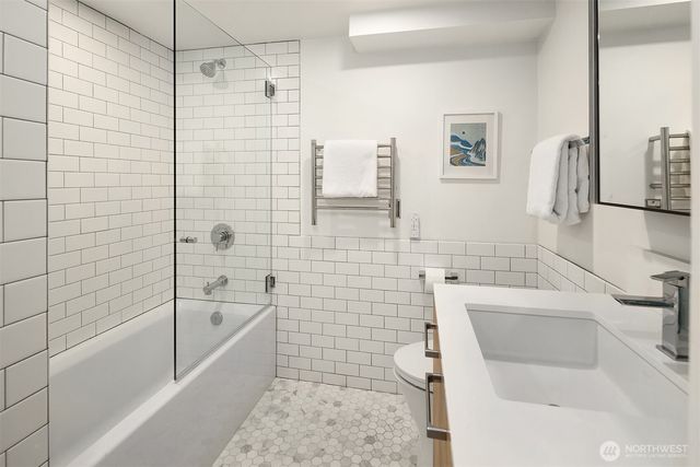 2015 42nd Avenue E, Seattle, WA 98112