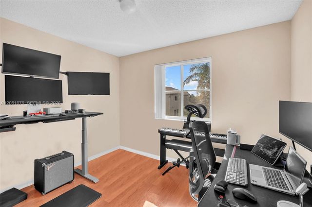 1058 Tupelo Way, Weston, FL 33327