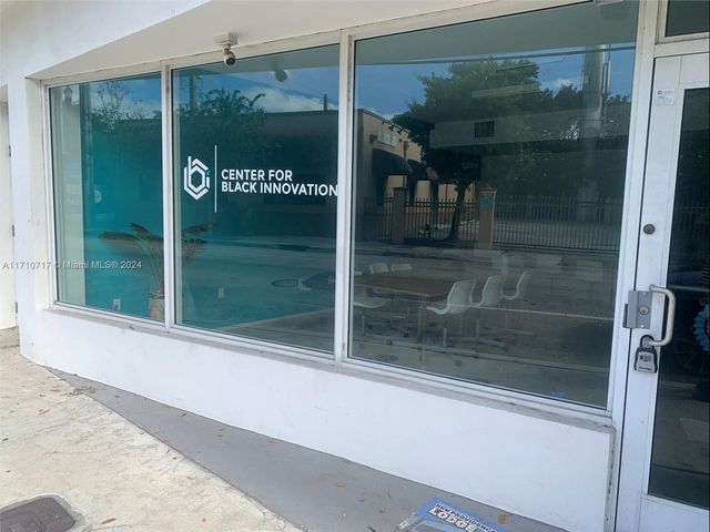 937 NW 3rd Ave, Miami, FL 33136