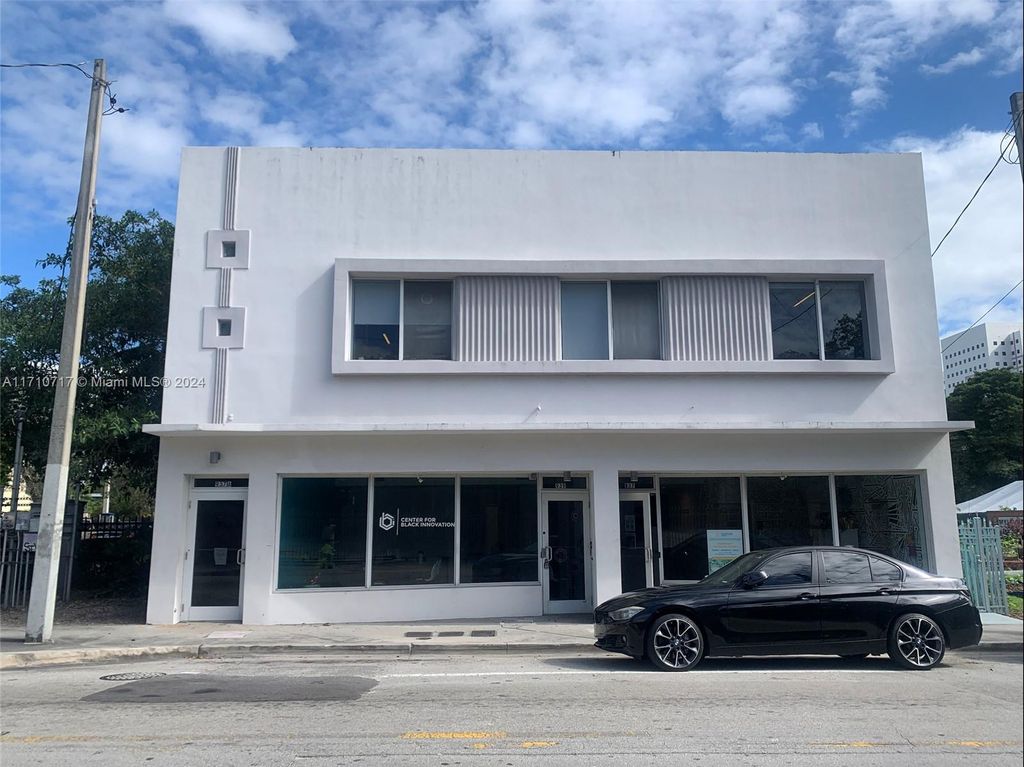 937 NW 3rd Ave, Miami, FL 33136
