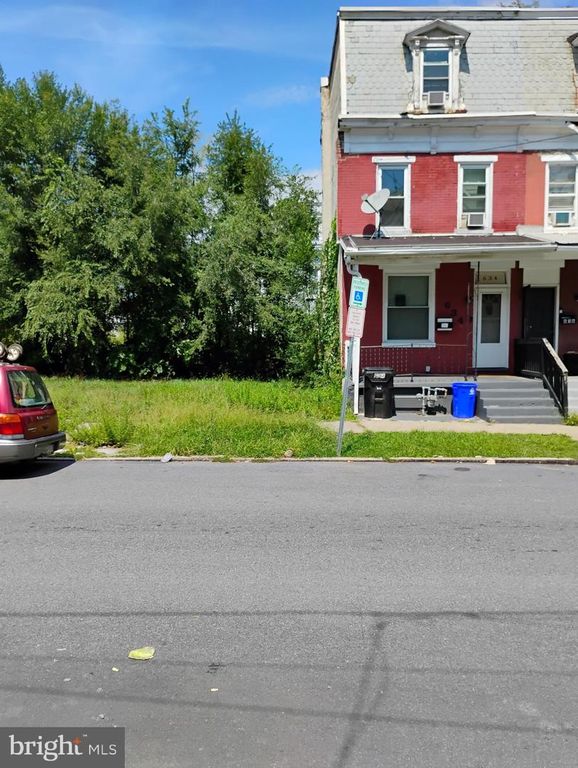 634 EMERALD ST, Harrisburg, PA 17110