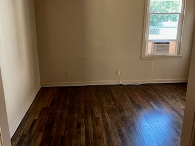 2704 W Bewick Street, Fort Worth, TX 76109