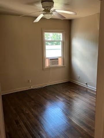 2704 W Bewick Street, Fort Worth, TX 76109