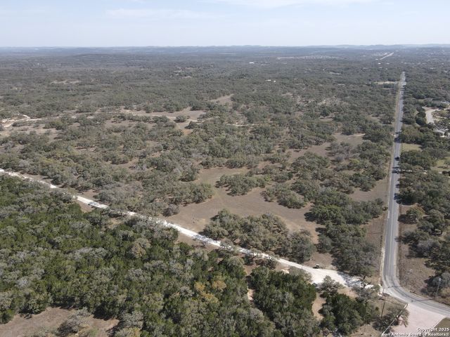 346 ammann, Boerne, TX 78015