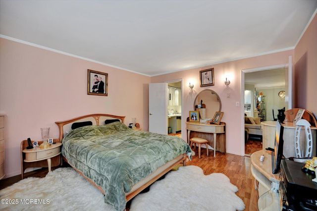 131 Amberly Drive J, Manalapan, NJ 07726