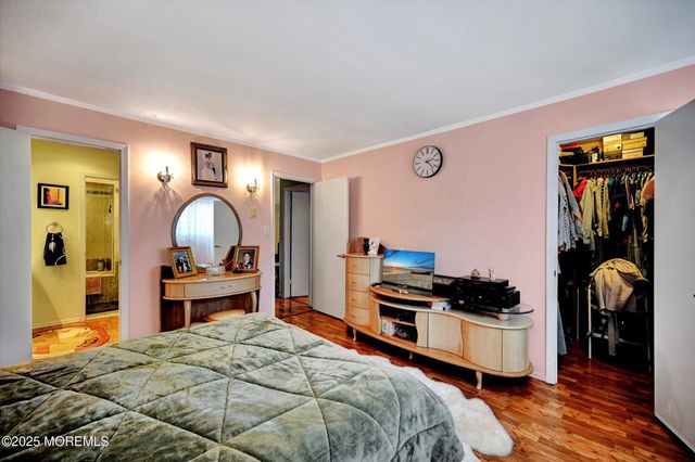 131 Amberly Drive J, Manalapan, NJ 07726