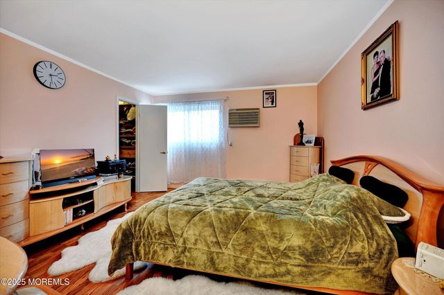 131 Amberly Drive J, Manalapan, NJ 07726