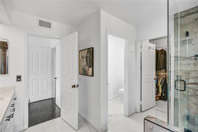 28314 Easton, Saugus, CA 91350