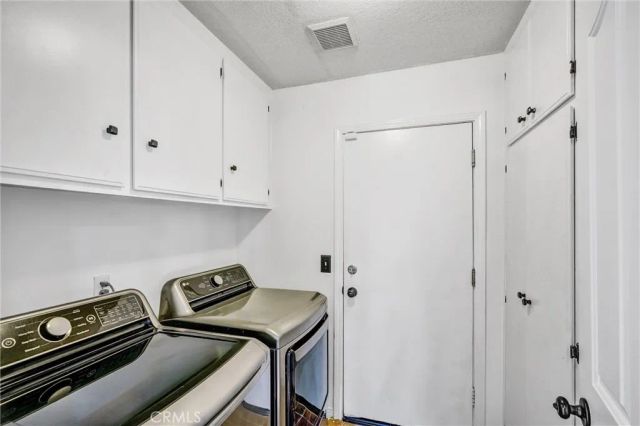 28314 Easton, Saugus, CA 91350