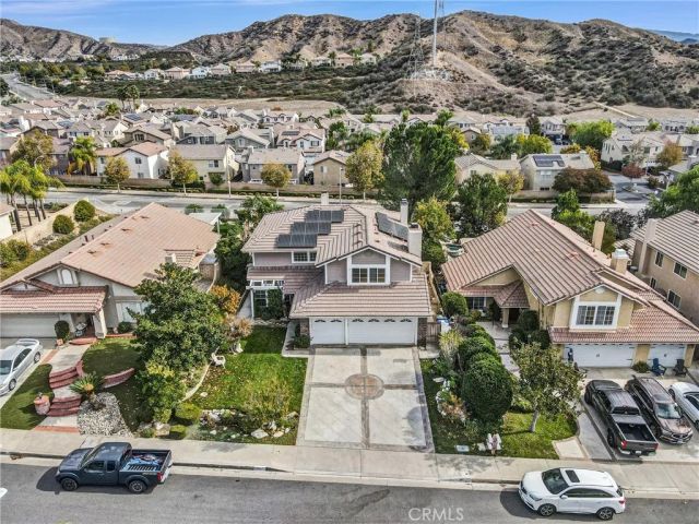 28314 Easton, Saugus, CA 91350