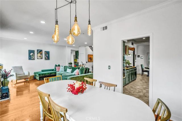28314 Easton, Saugus, CA 91350