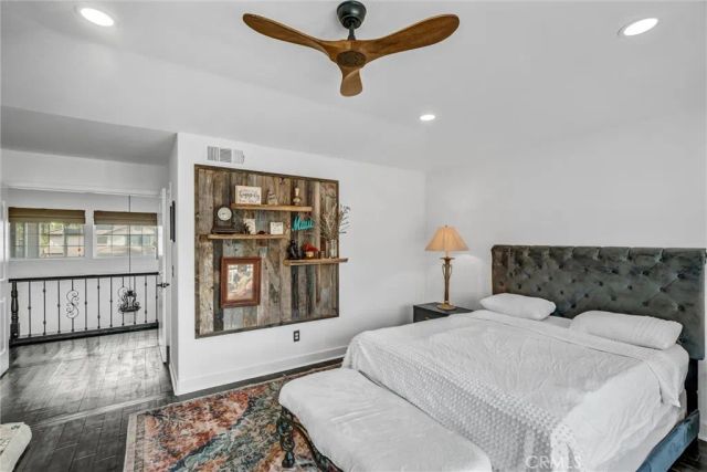 28314 Easton, Saugus, CA 91350