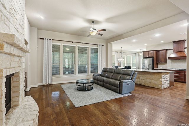 10819 Meadow Link, New Braunfels, TX 78132
