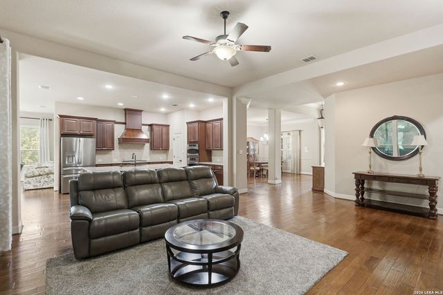 10819 Meadow Link, New Braunfels, TX 78132