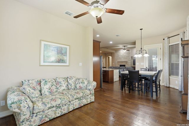 10819 Meadow Link, New Braunfels, TX 78132