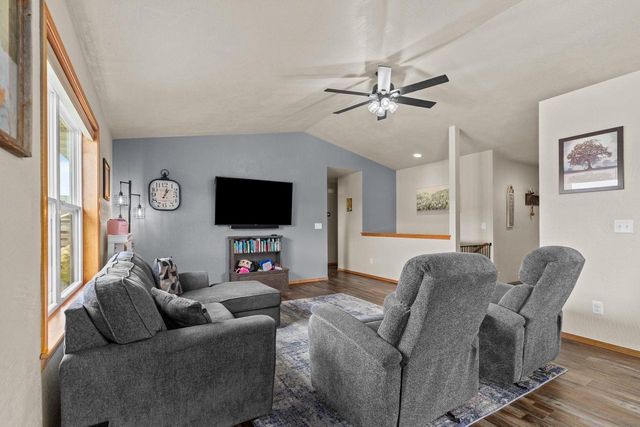 601 DEBRUIN ROAD, Combined Locks, WI 54113