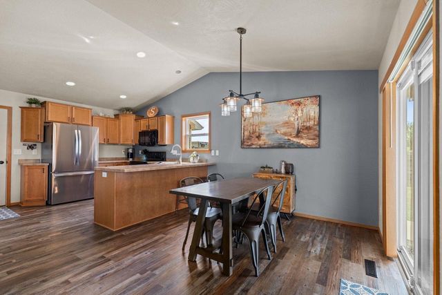 601 DEBRUIN ROAD, Combined Locks, WI 54113