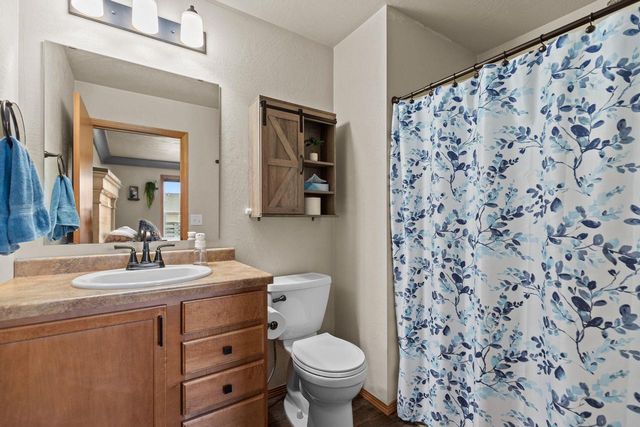 601 DEBRUIN ROAD, Combined Locks, WI 54113