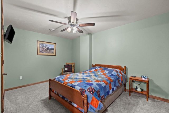 601 DEBRUIN ROAD, Combined Locks, WI 54113