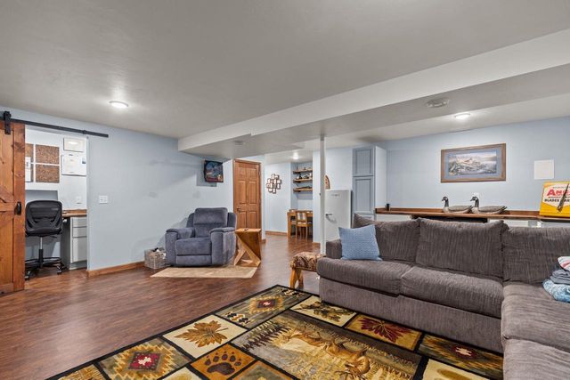 601 DEBRUIN ROAD, Combined Locks, WI 54113