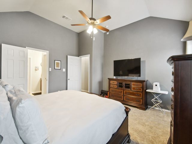 4013 Hollow Lake Road, Fort Worth, TX 76262