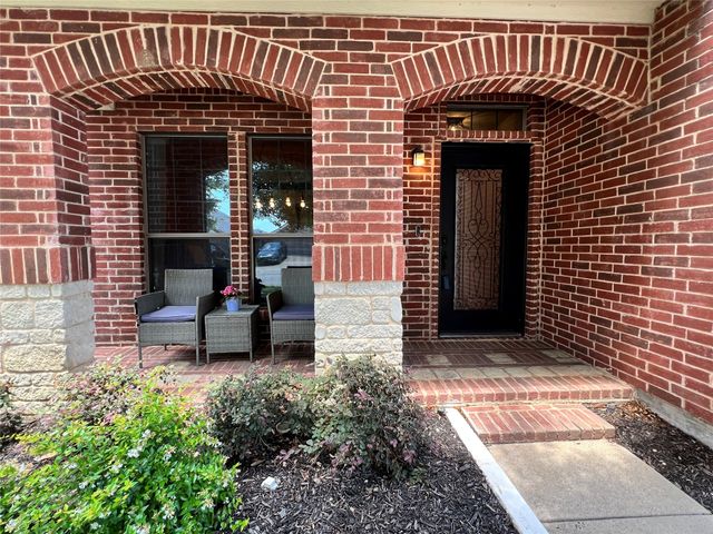 4013 Hollow Lake Road, Fort Worth, TX 76262
