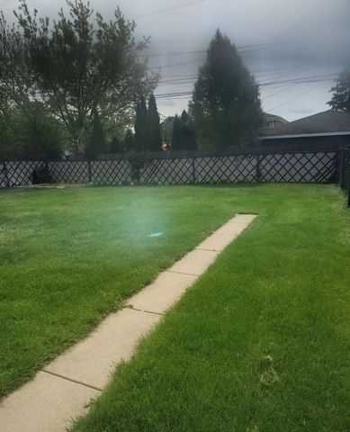 5337 W 87th Street, Oak Lawn, IL 60453