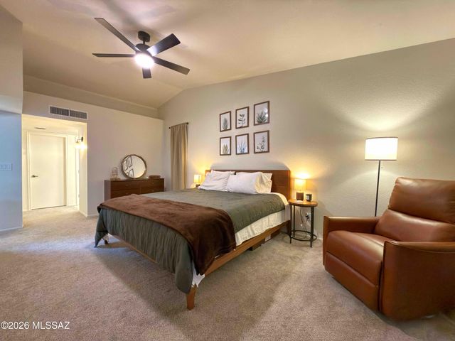 2741 W Camino Llano, Tucson, AZ 85742