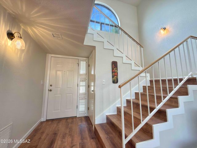2741 W Camino Llano, Tucson, AZ 85742