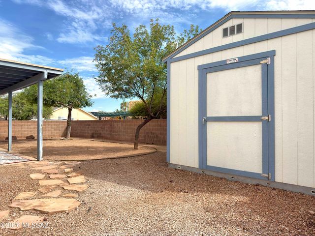 2741 W Camino Llano, Tucson, AZ 85742