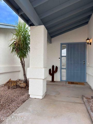 2741 W Camino Llano, Tucson, AZ 85742
