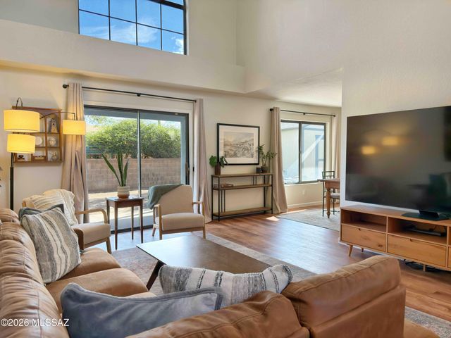 2741 W Camino Llano, Tucson, AZ 85742