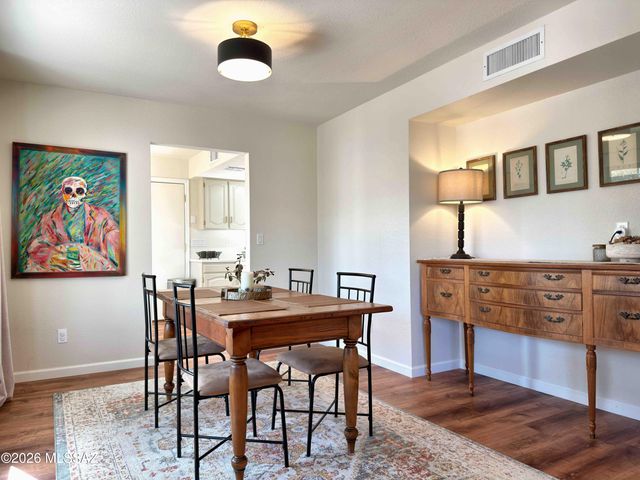 2741 W Camino Llano, Tucson, AZ 85742