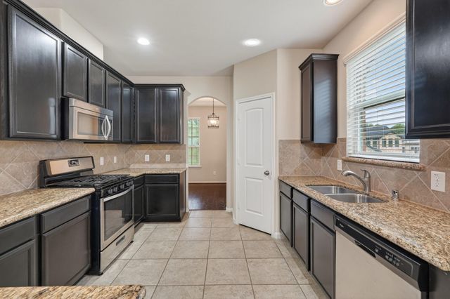 13302 Hidden Valley Drive, Montgomery, TX 77356