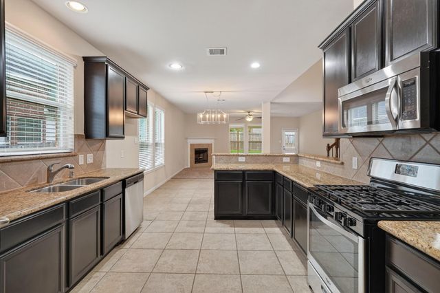 13302 Hidden Valley Drive, Montgomery, TX 77356