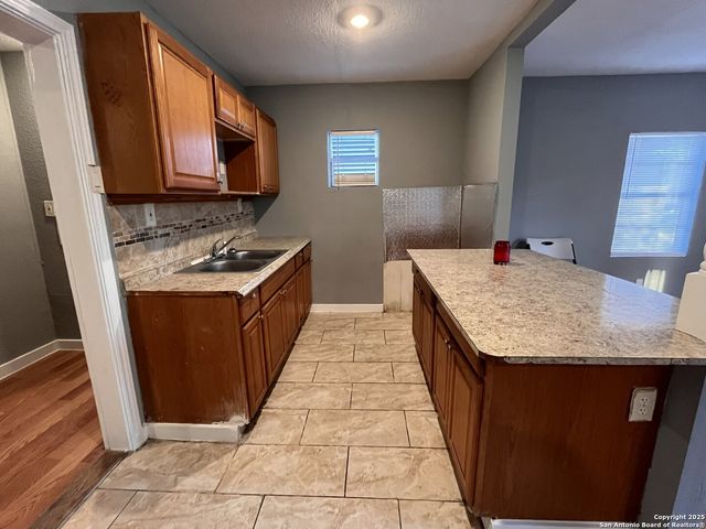 231 Prospect, San Antonio, TX 78211