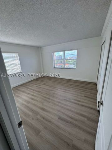 22 Salamanca Ave 806, Coral Gables, FL 33134