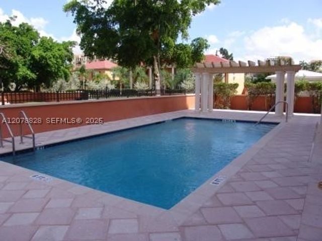22 Salamanca Ave 806, Coral Gables, FL 33134