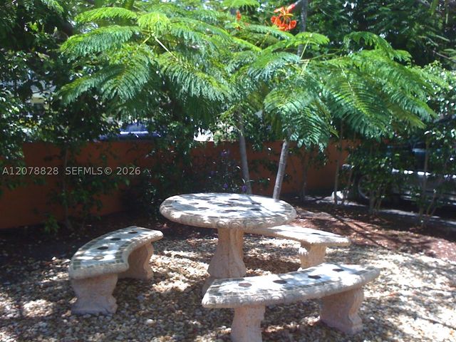 22 Salamanca Ave 806, Coral Gables, FL 33134