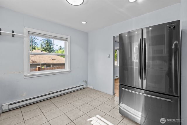 264 Taylor Ave NW, Renton, WA 98057