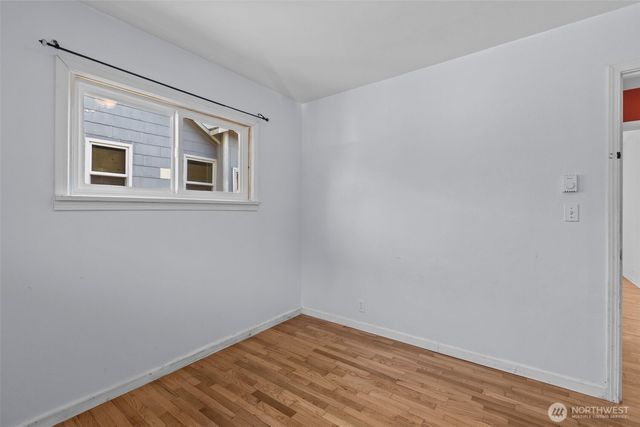264 Taylor Ave NW, Renton, WA 98057