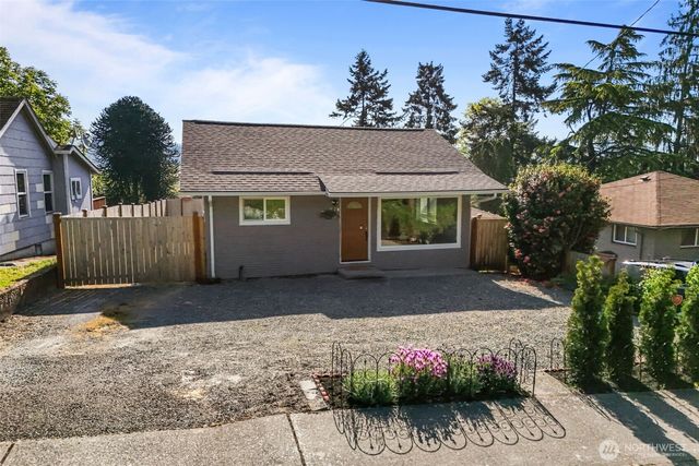 264 Taylor Ave NW, Renton, WA 98057