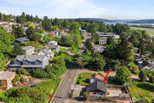 264 Taylor Ave NW, Renton, WA 98057