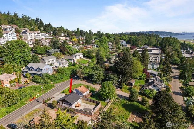 264 Taylor Ave NW, Renton, WA 98057