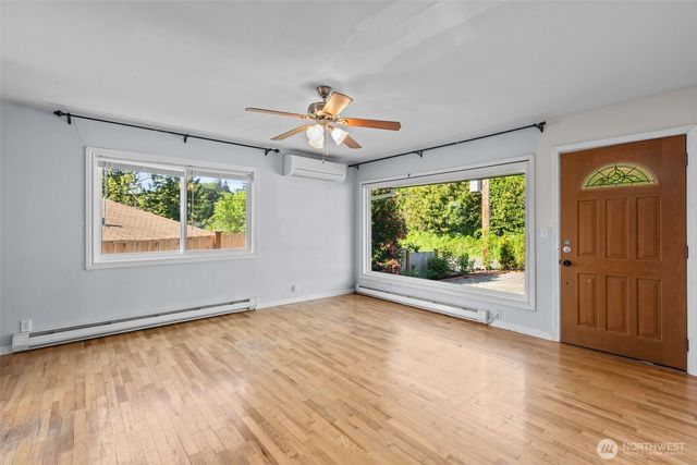 264 Taylor Ave NW, Renton, WA 98057