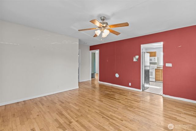 264 Taylor Ave NW, Renton, WA 98057