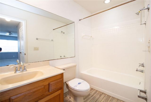 2304 CLUBSIDE DRIVE 2304, Longwood, FL 32779