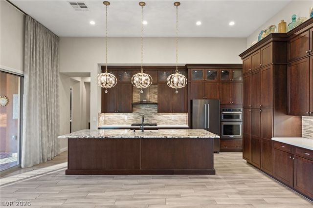 10179 Emerald Sunset Court, Las Vegas, NV 89148