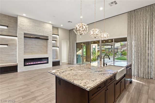 10179 Emerald Sunset Court, Las Vegas, NV 89148